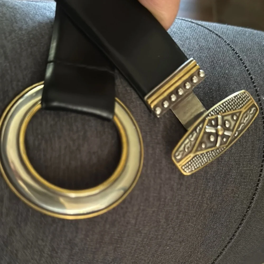 Chico's Women’s Belt Genuine Leather Ornate Buckle Adaptable Size Black Gold